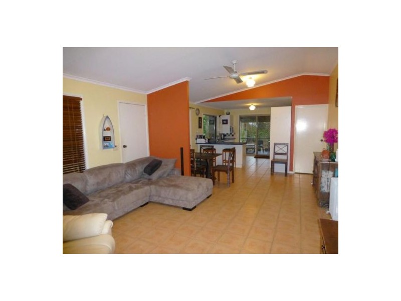 40 Haydn Dr, Kawungan QLD 4655