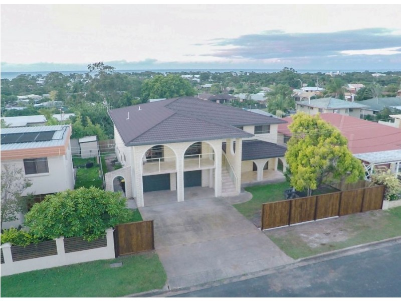 18 Hillcrest Avenue, Scarness QLD 4655