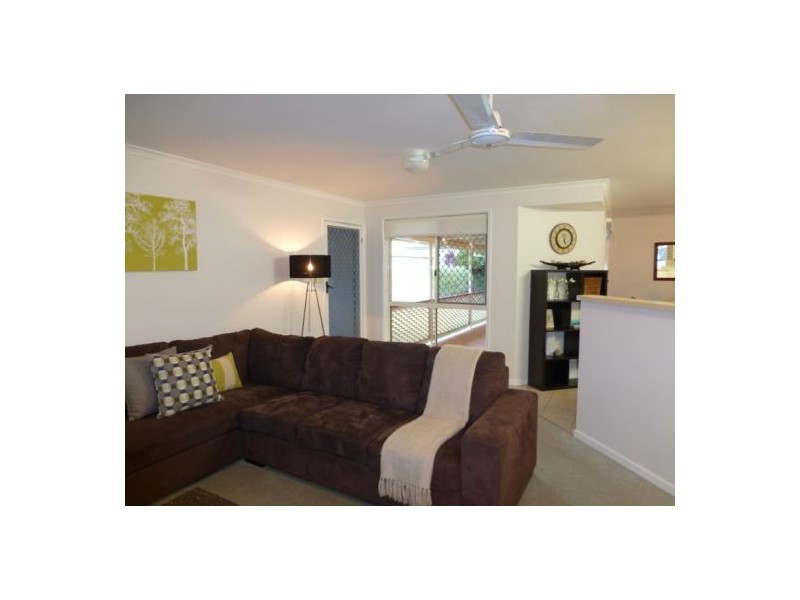 15 Marineview Ave, Scarness QLD 4655