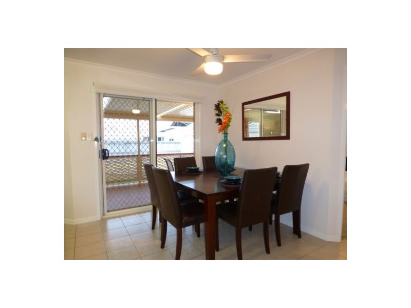 15 Marineview Ave, Scarness QLD 4655