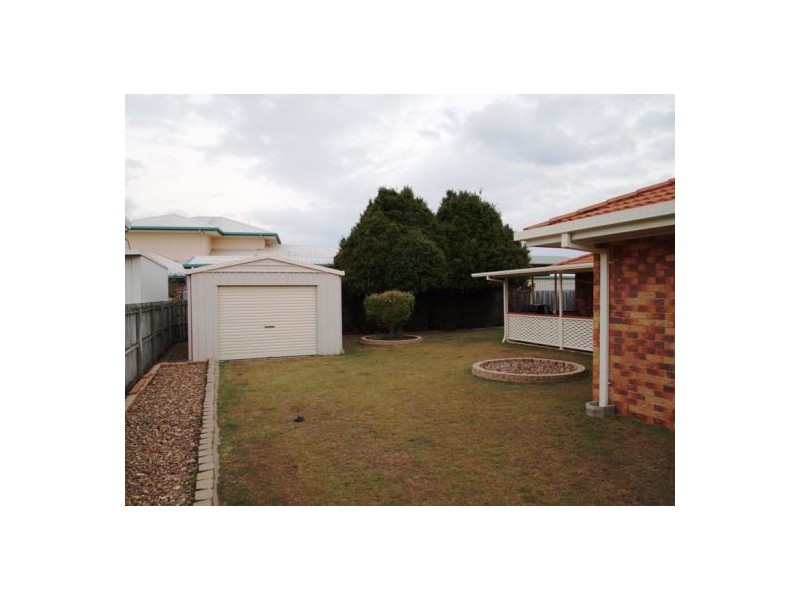 15 Marineview Ave, Scarness QLD 4655