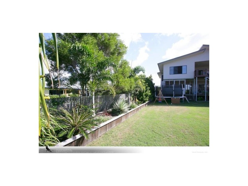 4 Fraser Outlook Crt, Kawungan QLD 4655