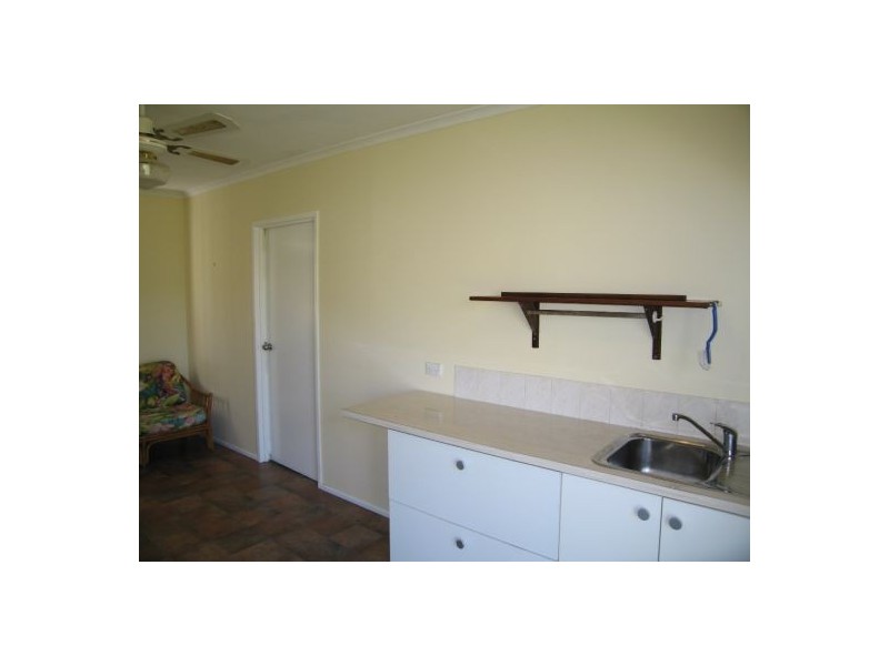 45 Long Street, Point Vernon QLD 4655