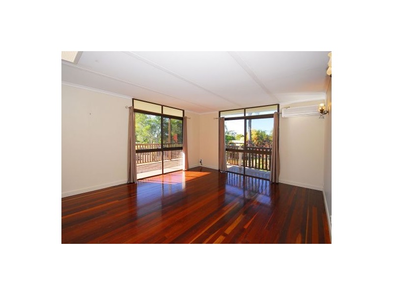 15 Flinders Street, Point Vernon QLD 4655