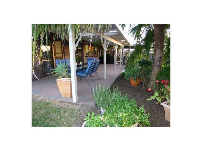 43 Banksia Street, Point Vernon QLD 4655