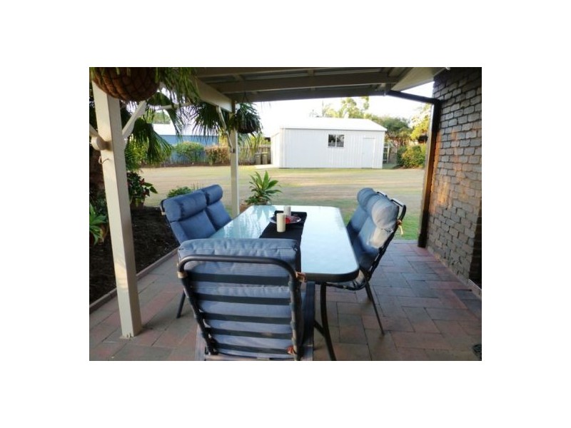 43 Banksia Street, Point Vernon QLD 4655