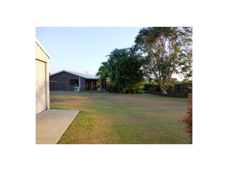 43 Banksia Street, Point Vernon QLD 4655