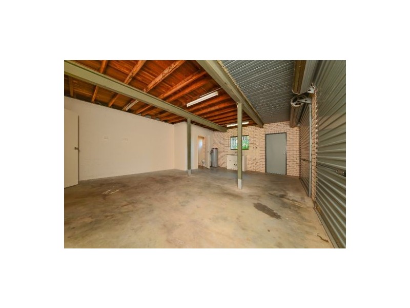 1 Esplanade, Point Vernon QLD 4655