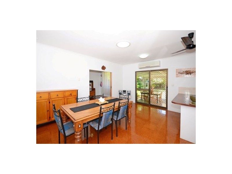 11 Carlton Street, Point Vernon QLD 4655