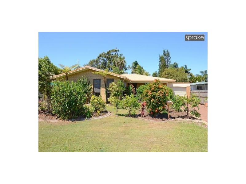 11 Carlton Street, Point Vernon QLD 4655