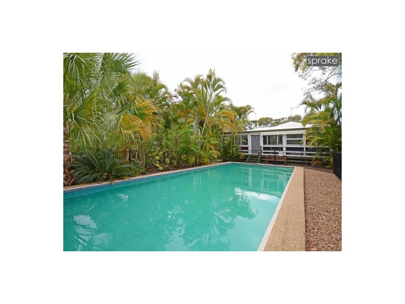 23-25 Beach Road, Pialba QLD 4655