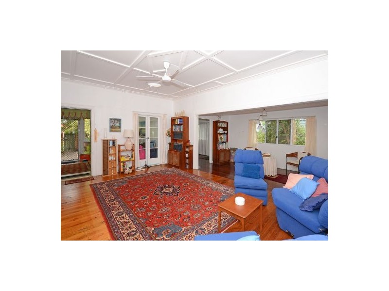 23-25 Beach Road, Pialba QLD 4655