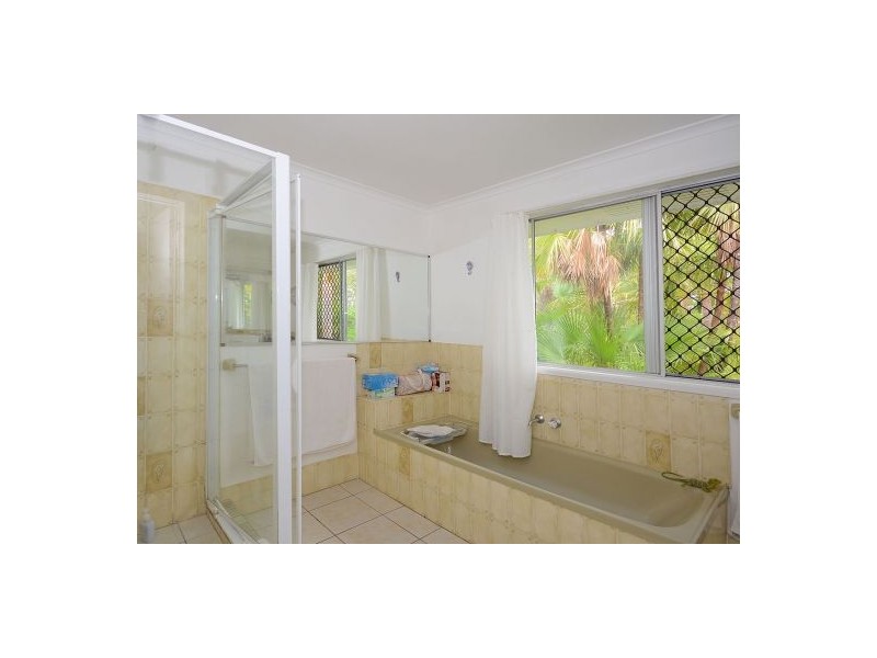 23-25 Beach Road, Pialba QLD 4655