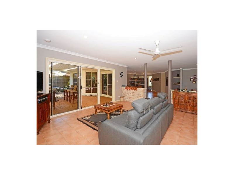 52 Corfield Street, Point Vernon QLD 4655