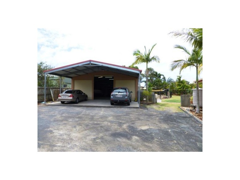 10 Lucyanne Court, Urangan QLD 4655