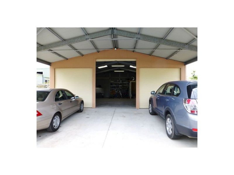 10 Lucyanne Court, Urangan QLD 4655