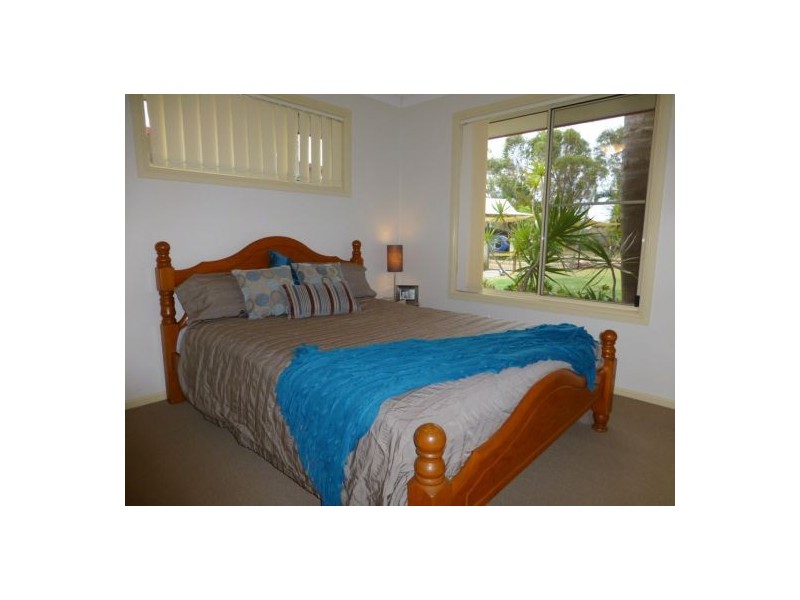 10 Lucyanne Court, Urangan QLD 4655