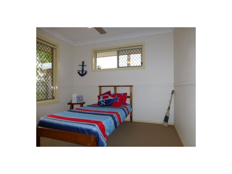 10 Lucyanne Court, Urangan QLD 4655