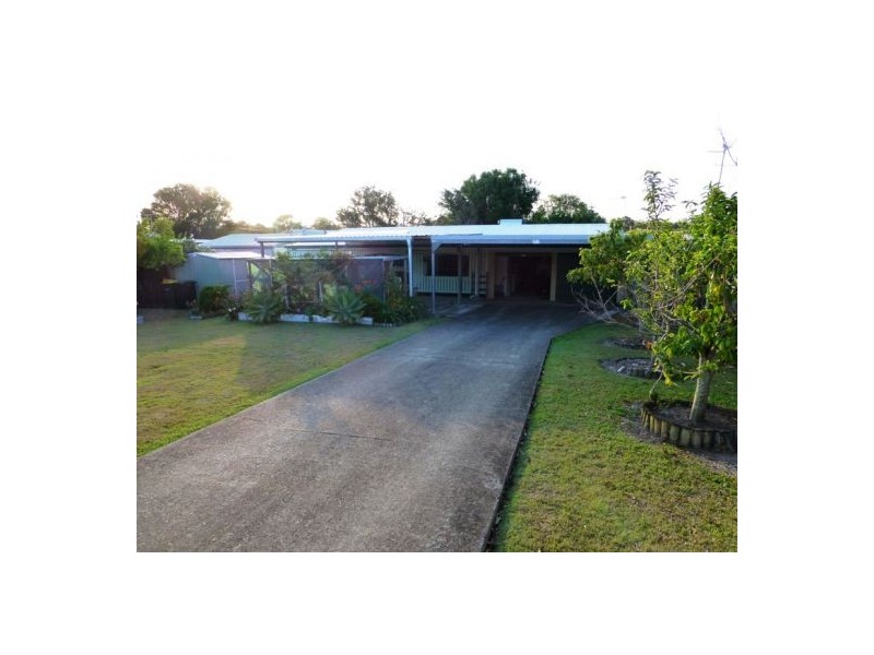 27 Hansen Street, Urangan QLD 4655