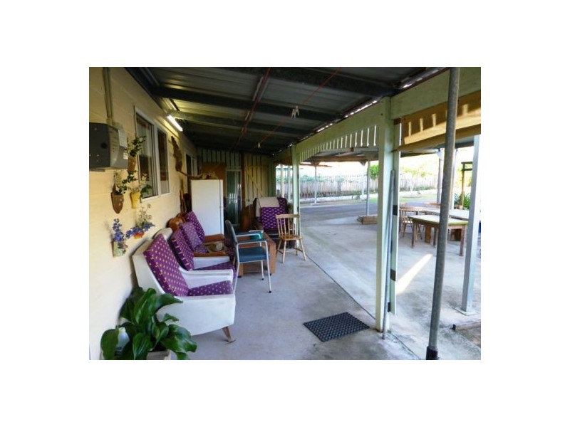 27 Hansen Street, Urangan QLD 4655