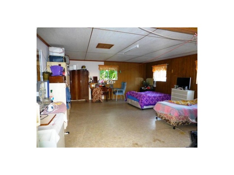 27 Hansen Street, Urangan QLD 4655