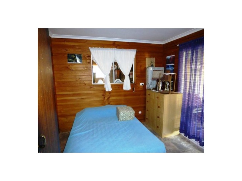 27 Hansen Street, Urangan QLD 4655