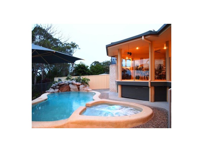 388 Torquay Tce, Torquay QLD 4655