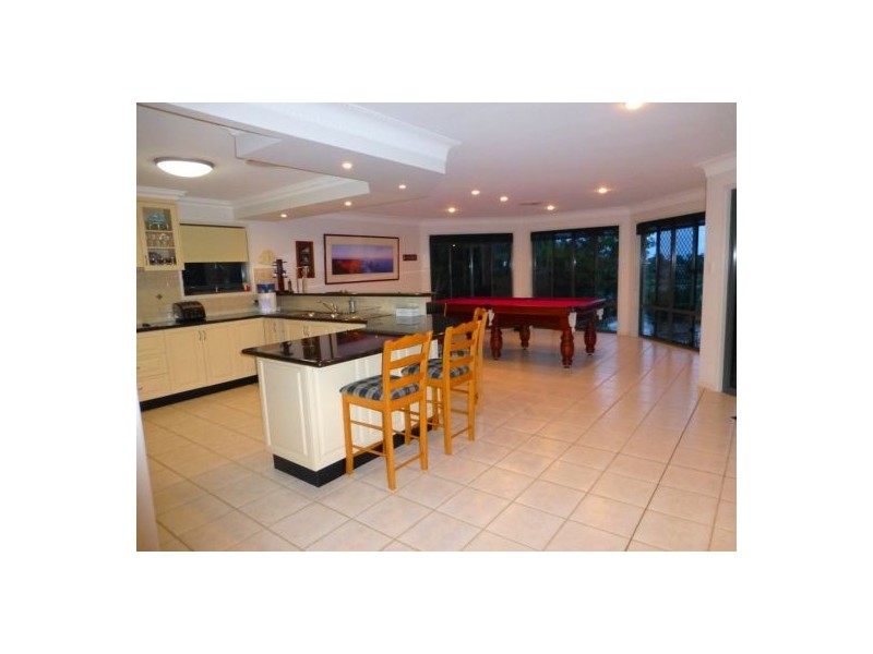 388 Torquay Tce, Torquay QLD 4655