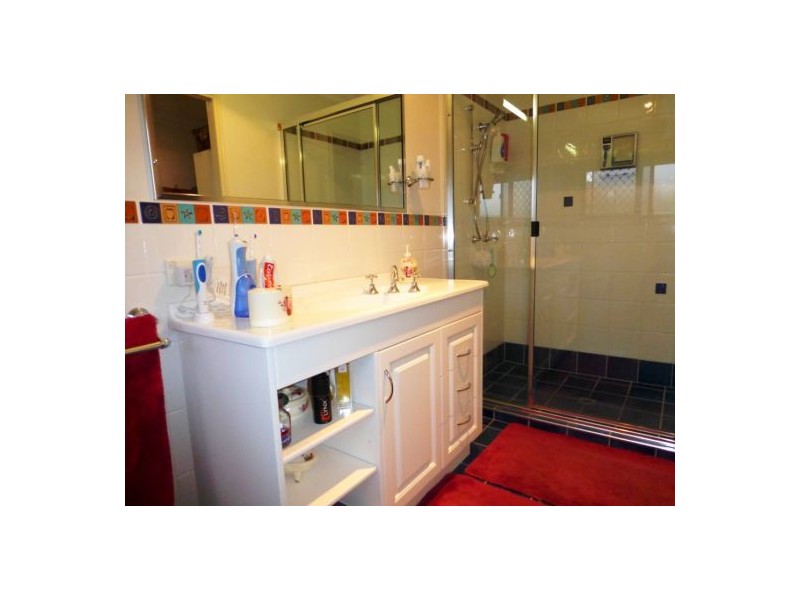 388 Torquay Tce, Torquay QLD 4655