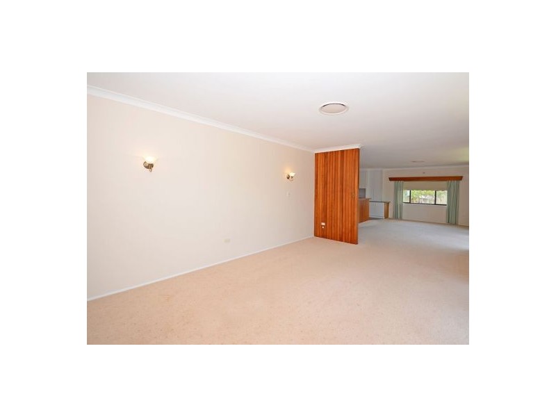 31 Flinders Street, Point Vernon QLD 4655