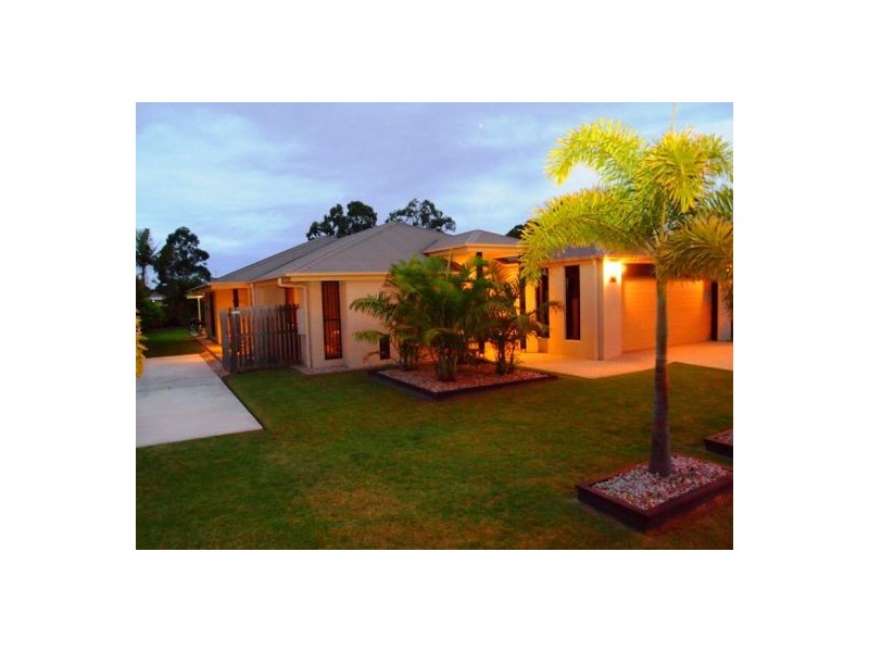 7 Kirriemuir Crt, Kawungan QLD 4655