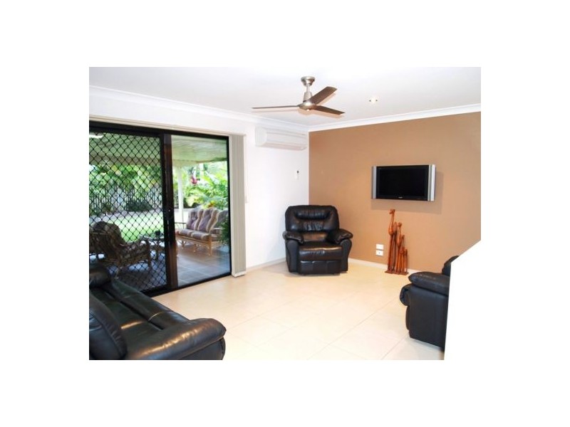 7 Kirriemuir Crt, Kawungan QLD 4655