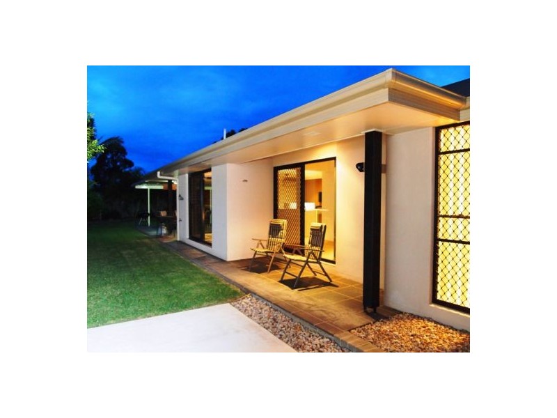 7 Kirriemuir Crt, Kawungan QLD 4655