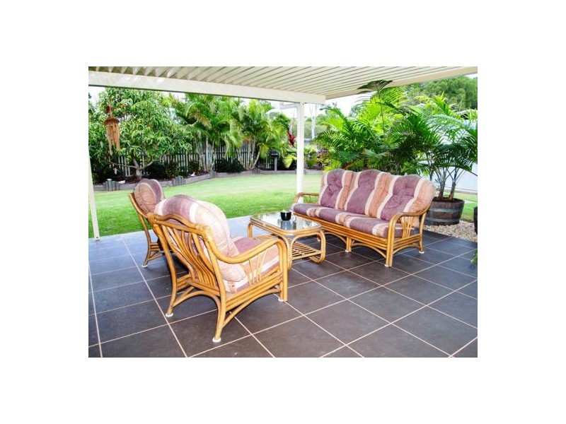 7 Kirriemuir Crt, Kawungan QLD 4655