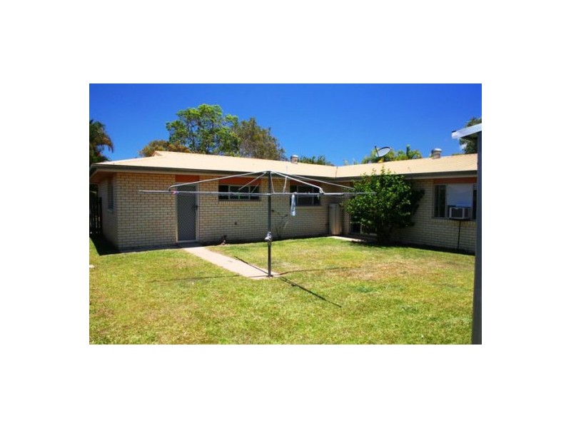 37 Kululu Crescent, Scarness QLD 4655