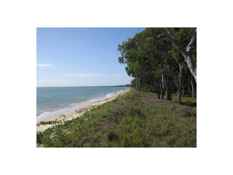 15 Barramundi Drive, Burrum Heads QLD 4659