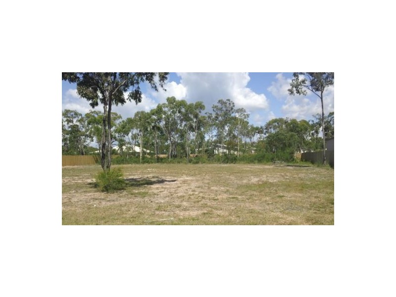 7 Inverness Crt, Wondunna QLD 4655