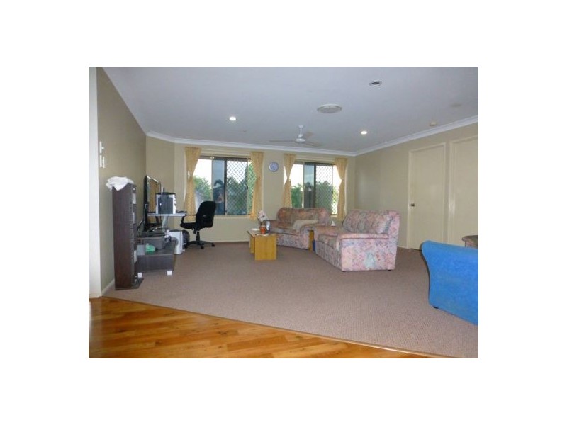 5 Chanak Place OLD, Point Vernon QLD 4655