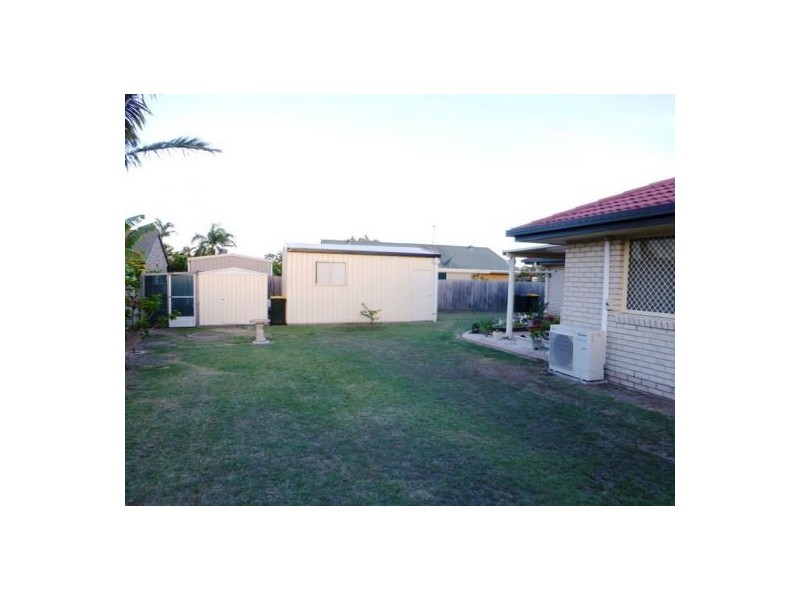 11 Spinnaker Drive, Point Vernon QLD 4655