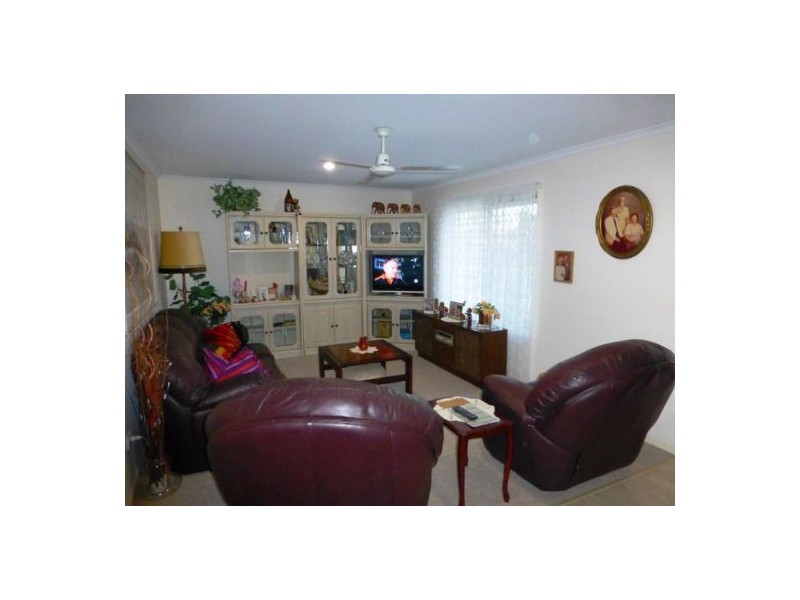 11 Spinnaker Drive, Point Vernon QLD 4655