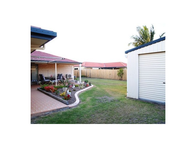 11 Spinnaker Drive, Point Vernon QLD 4655