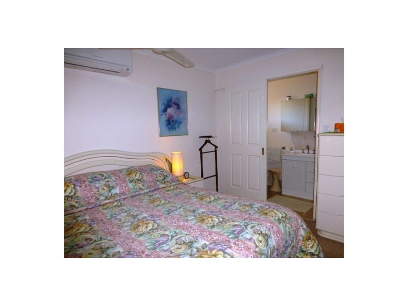 11 Spinnaker Drive, Point Vernon QLD 4655