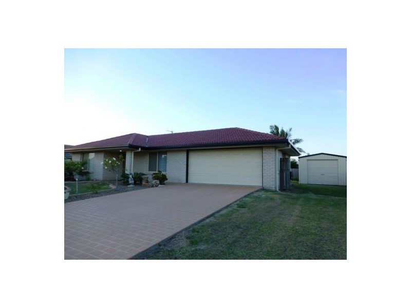 11 Spinnaker Drive, Point Vernon QLD 4655