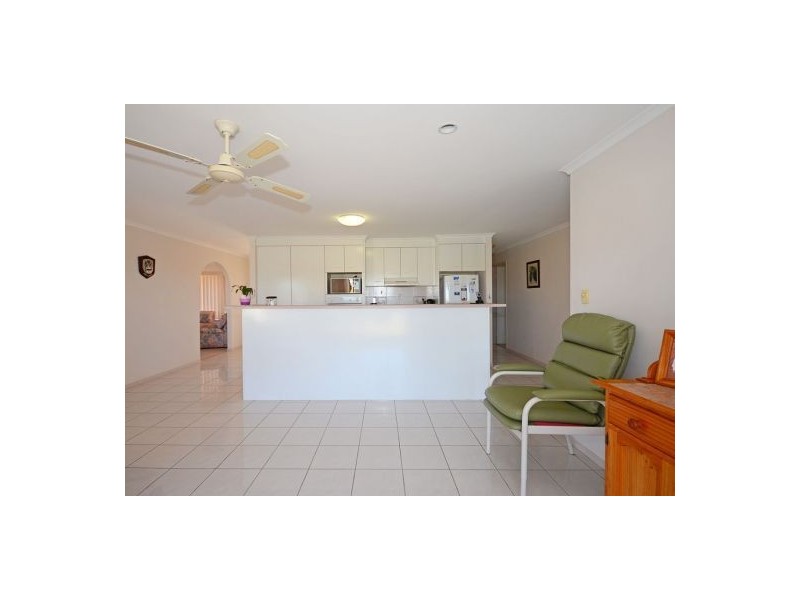 34 Bushlark Avenue, Eli Waters QLD 4655