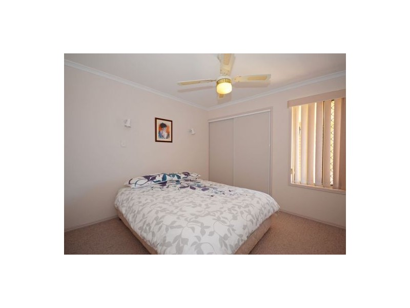 34 Bushlark Avenue, Eli Waters QLD 4655