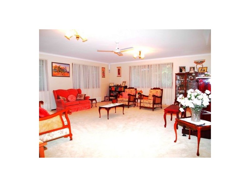 101 Boundary Rd, Urangan QLD 4655