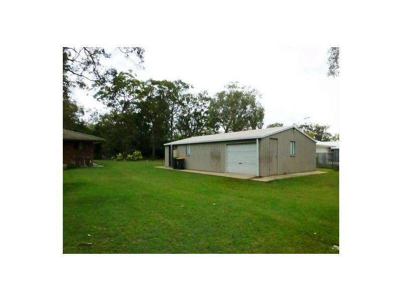 101 Boundary Rd, Urangan QLD 4655