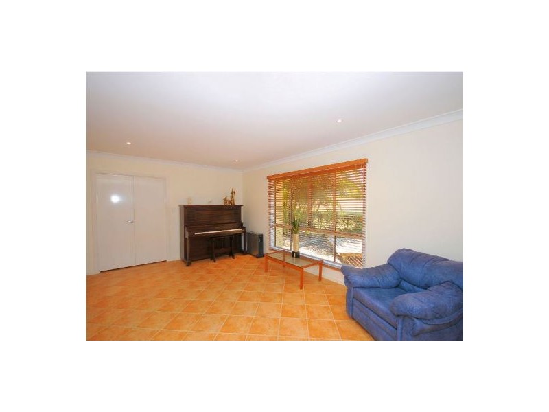 17 Scenic Crt, Dundowran Beach QLD 4655