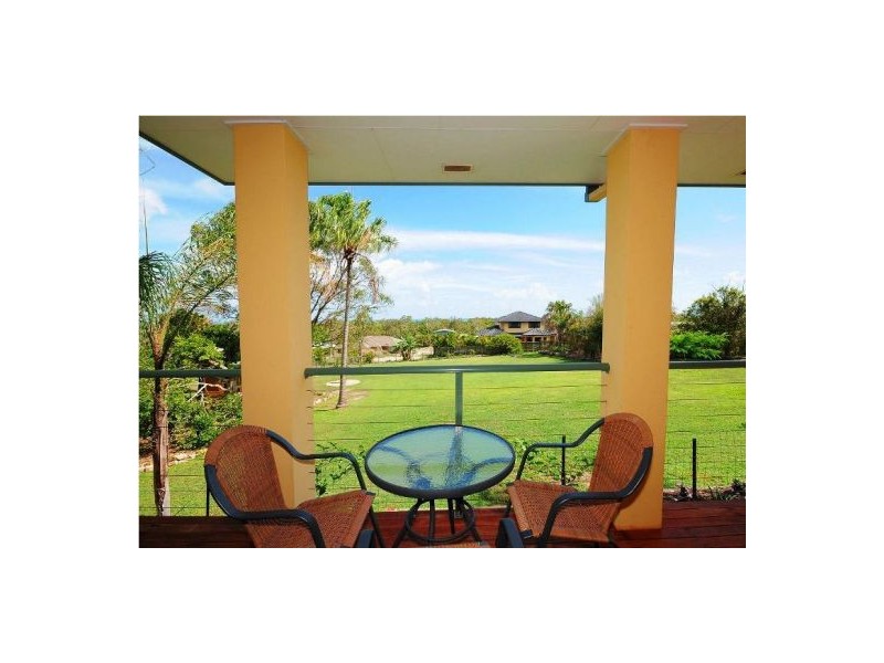 17 Scenic Crt, Dundowran Beach QLD 4655