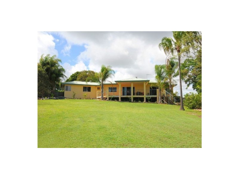 17 Scenic Crt, Dundowran Beach QLD 4655